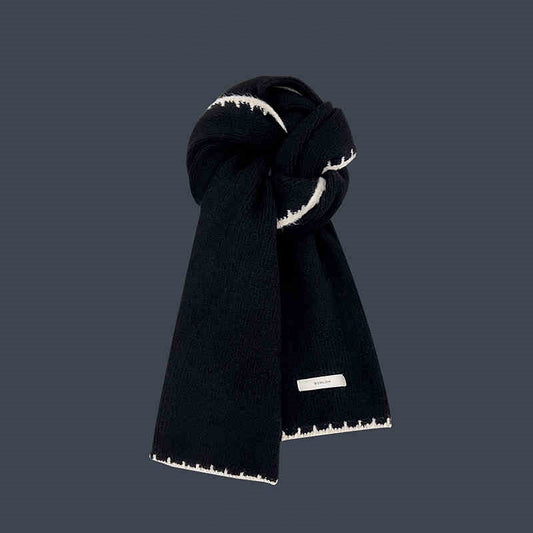 Warm Red Winter Knit Scarf – Festive Holiday Staple